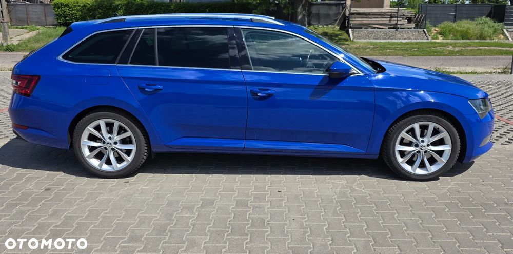 Skoda Superb 2.0 TDI DSG Style - 4
