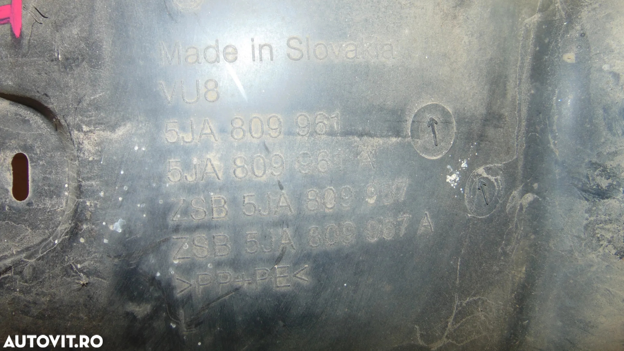 Carenaje aparatori noroi Fata/Spate Skoda Rapid an 2012 - 7