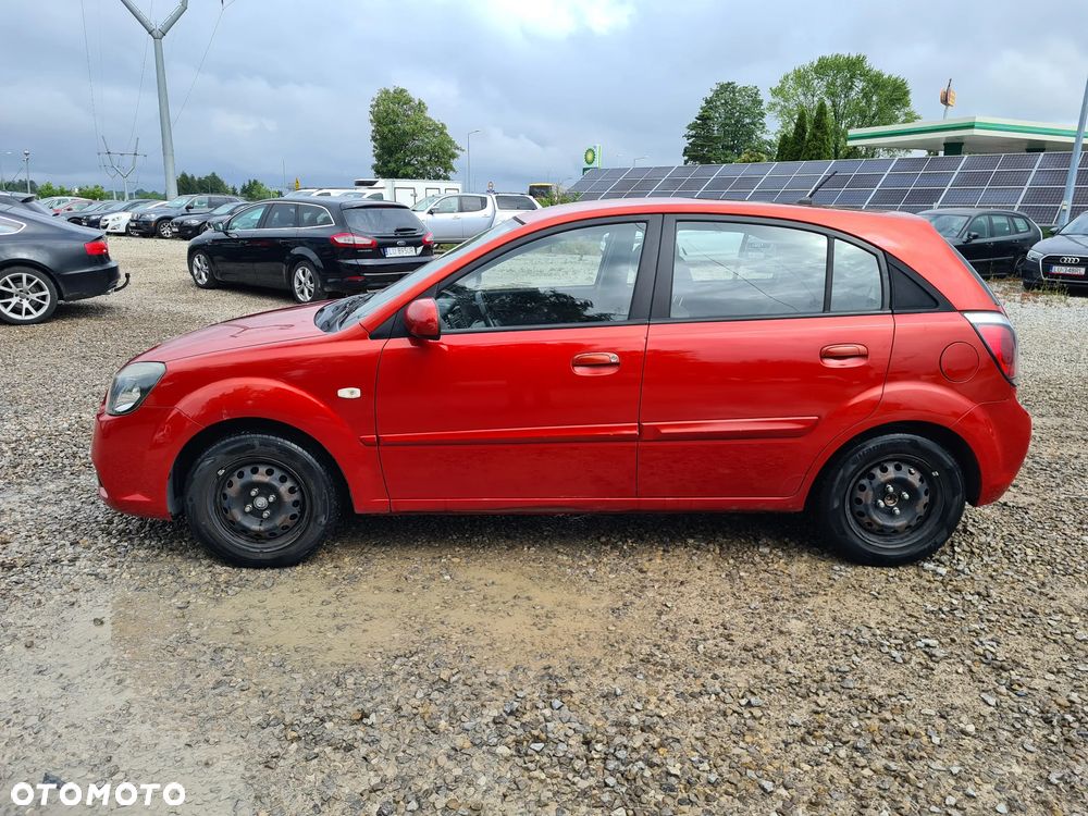 Kia Rio 1.4 Comfort - 3