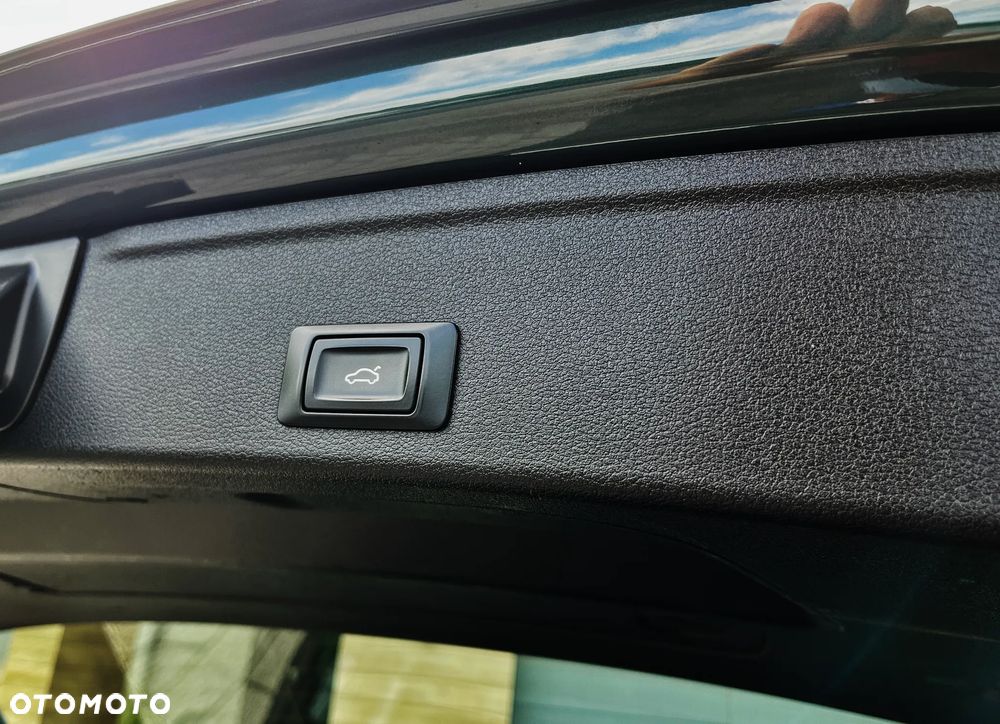 Audi A4 Avant 2.0 TDI S tronic quattro sport - 35