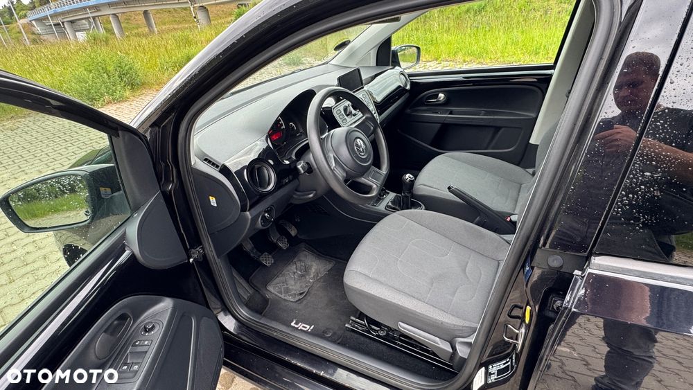 Volkswagen up! - 13