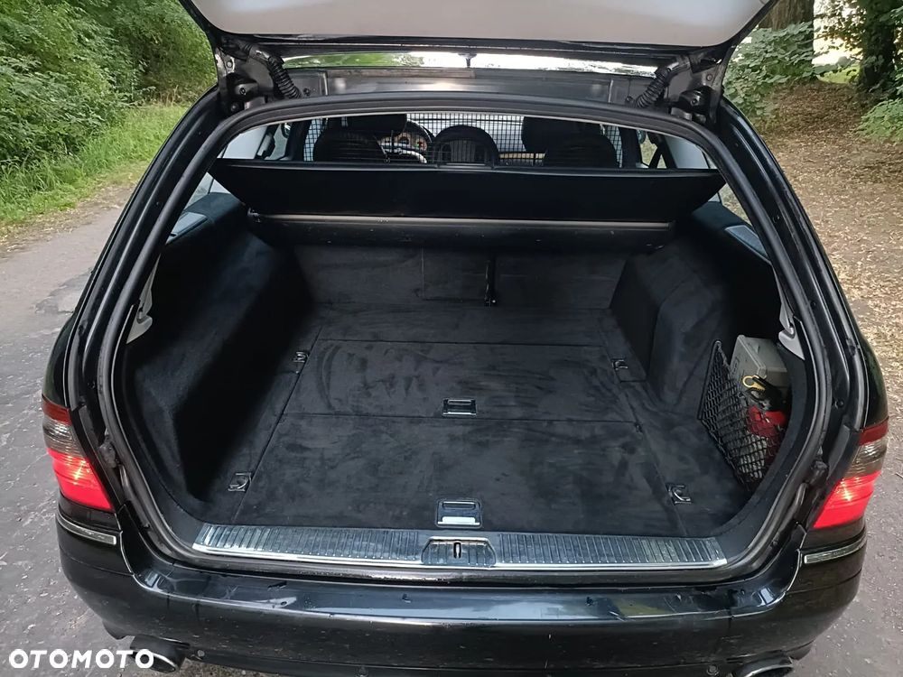Mercedes-Benz Klasa E 280 CDI 4-Matic T Avantgarde - 26