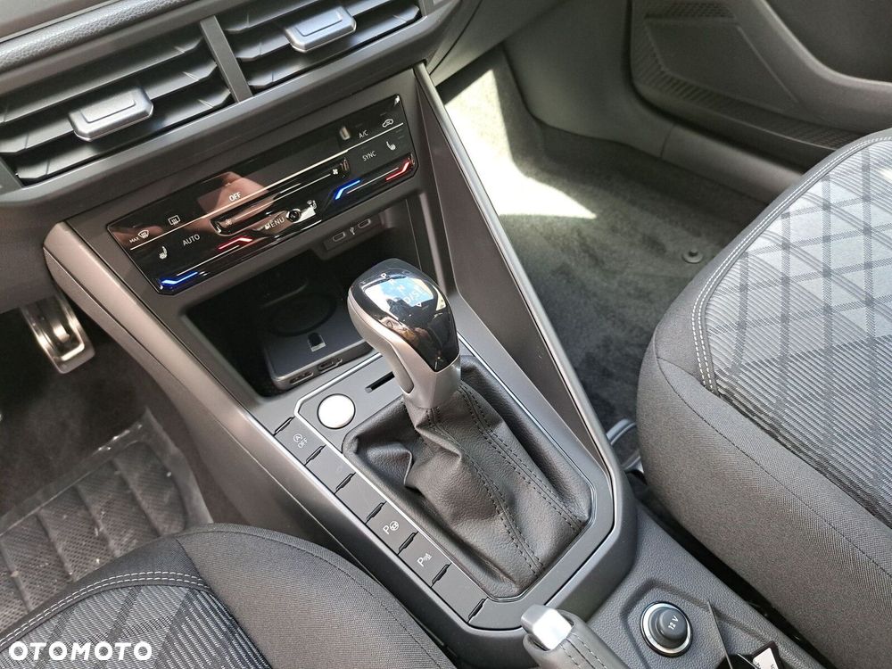 Volkswagen Polo - 16