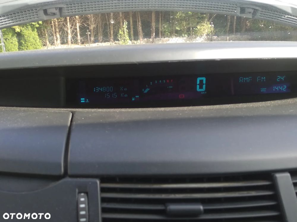 Renault Grand Espace 2.0 Authentique - 8