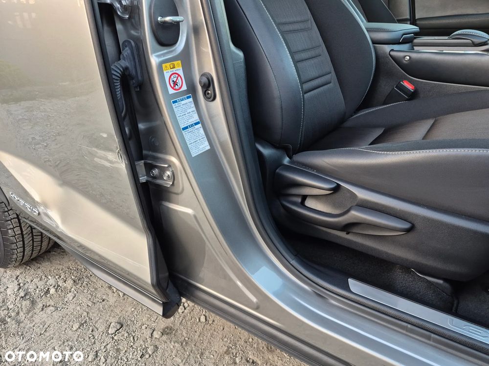 Lexus NX 300h Elite AWD - 26