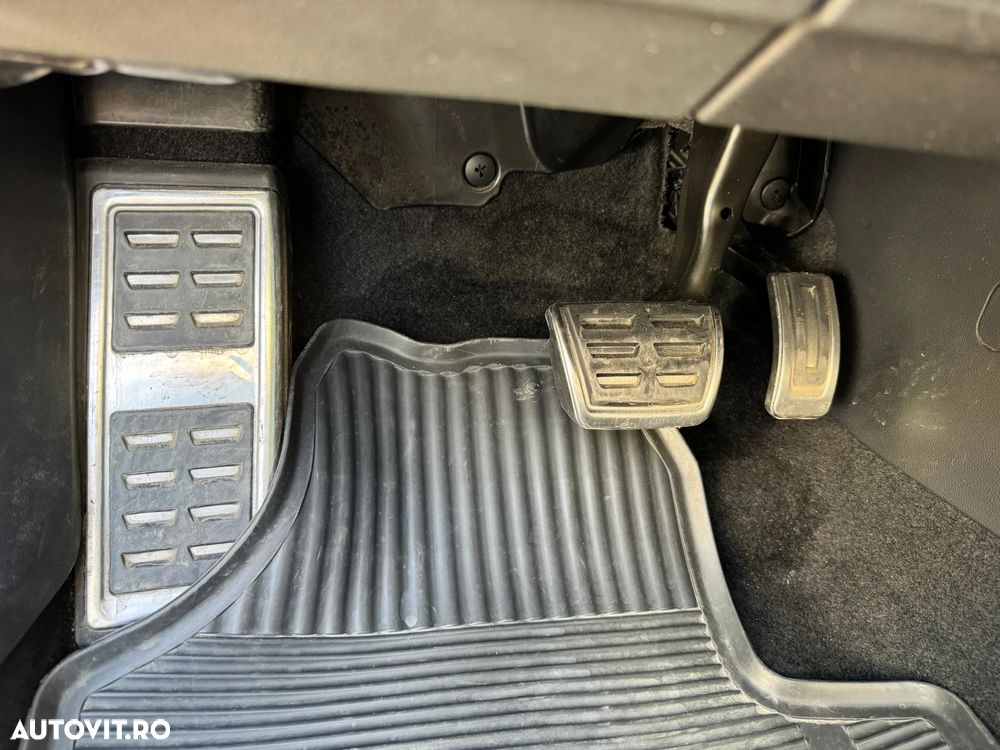 Volkswagen Passat 2.0 TDI SCR DSG Comfortline - 7
