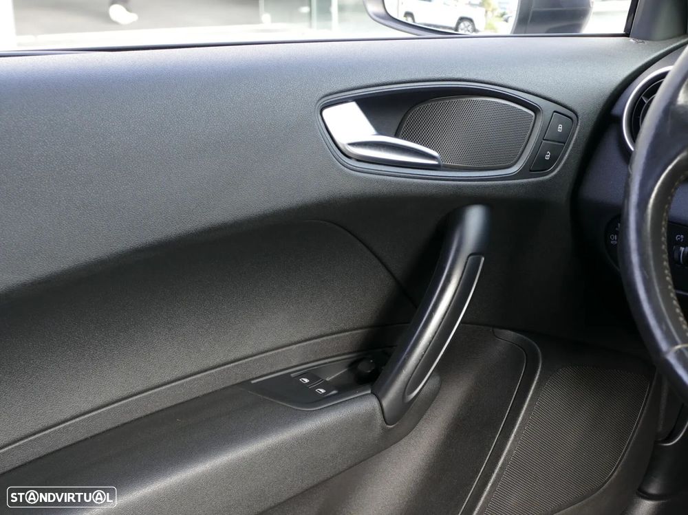 Audi A1 1.6 TDI Advance - 32
