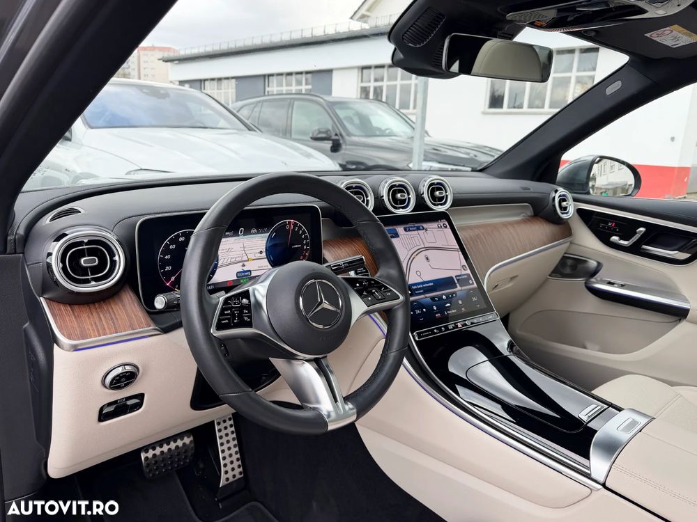 Mercedes-Benz GLC 300 e 4Matic 9G-TRONIC Avantgarde Advanced - 11
