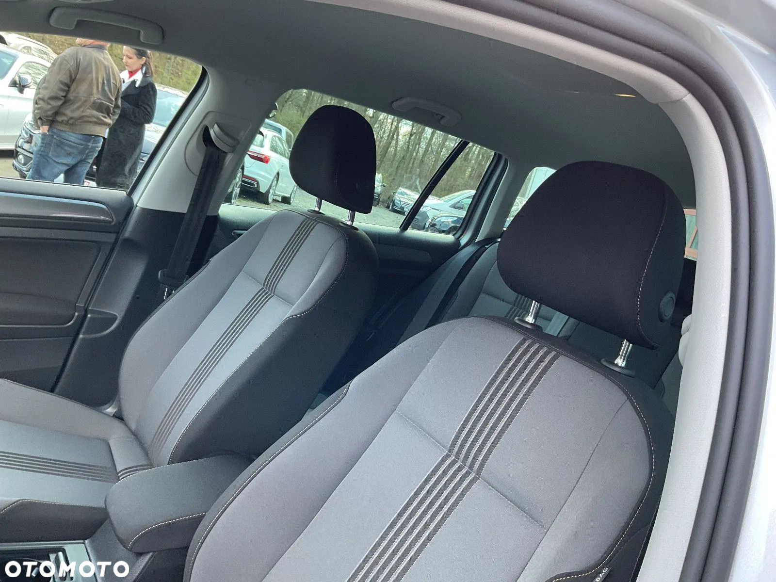 Volkswagen Golf 1.6 TDI BlueMotion Technology Allstar - 11