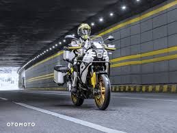 QJMOTOR SVT 650 - 12