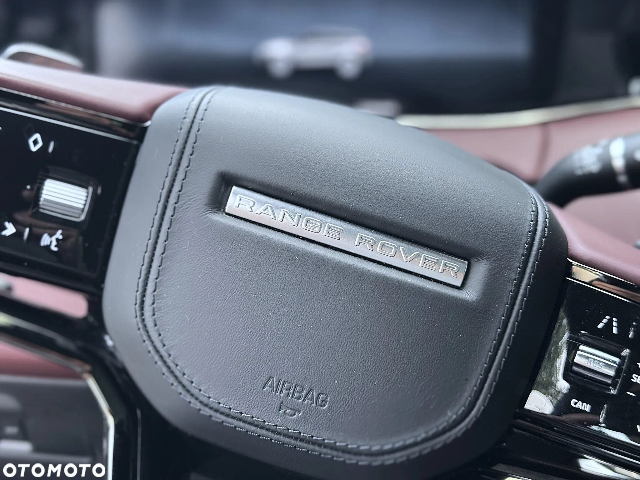 Land Rover Range Rover Evoque - 16
