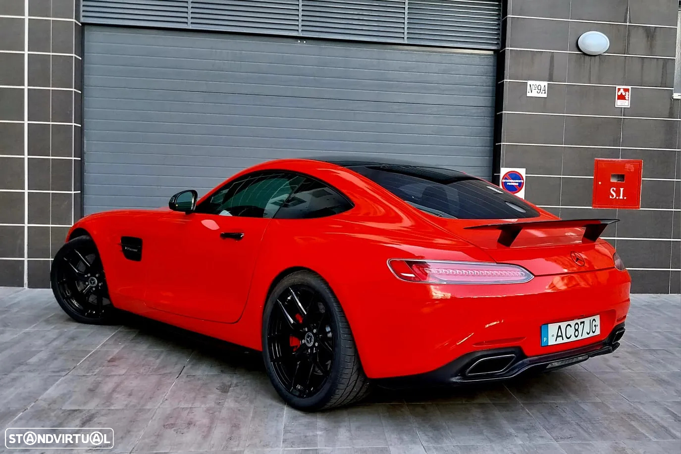 Mercedes-Benz AMG GT S - 14