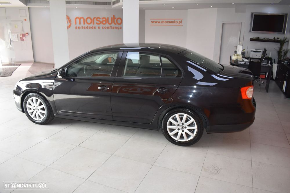 VW Jetta 1.9 TDi BlueM. Confortline - 7
