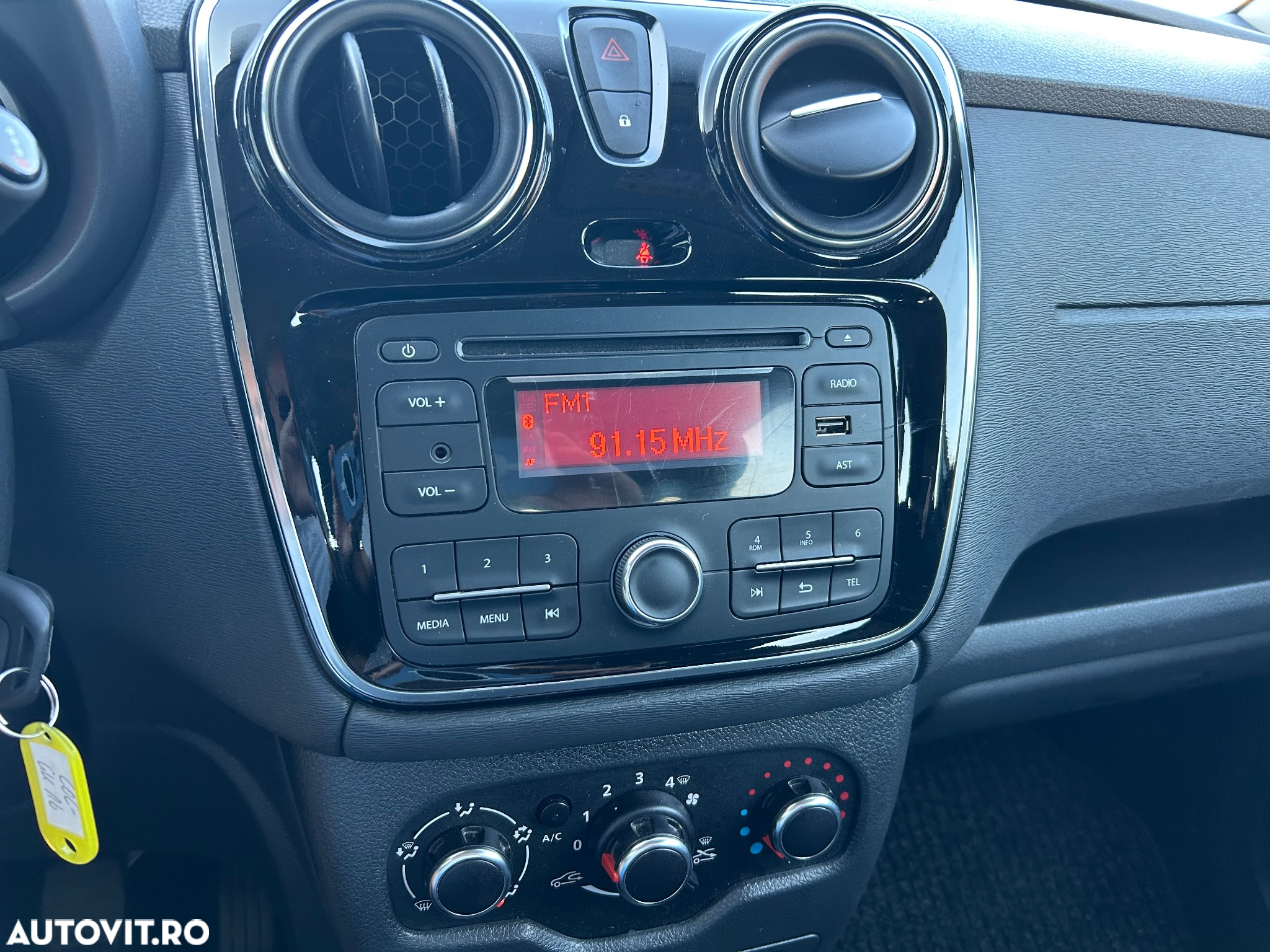 Dacia Dokker 1.5 Blue dCi Laureate - 13
