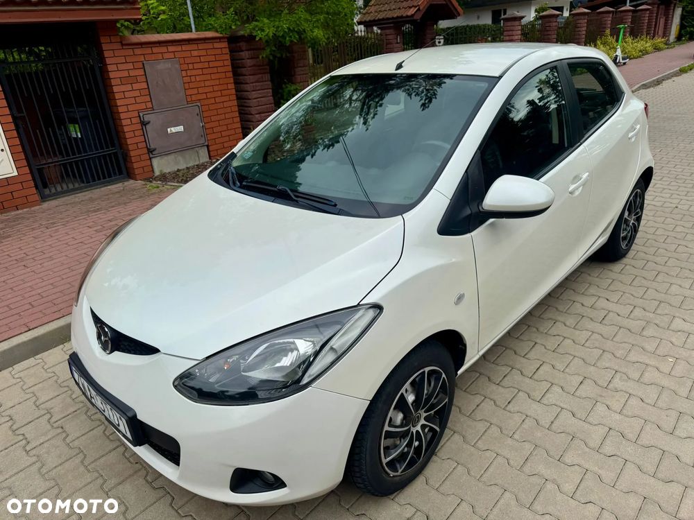 Mazda 2 - 17