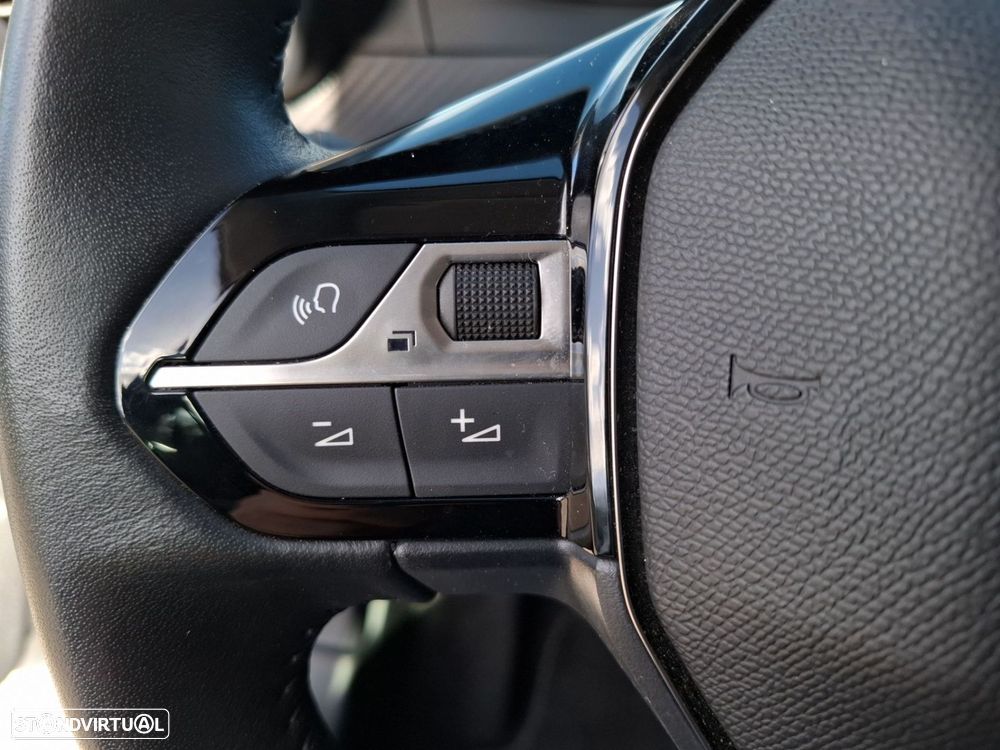 Peugeot 208 1.2 Style - 15