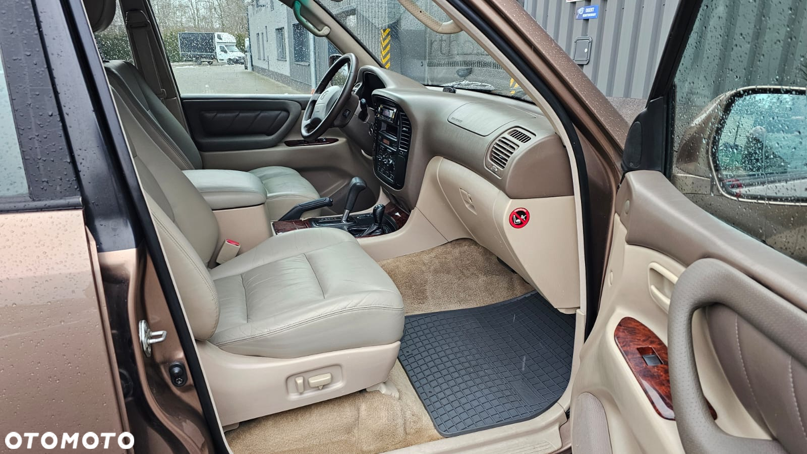 Toyota Land Cruiser 4.7 V8 - 26