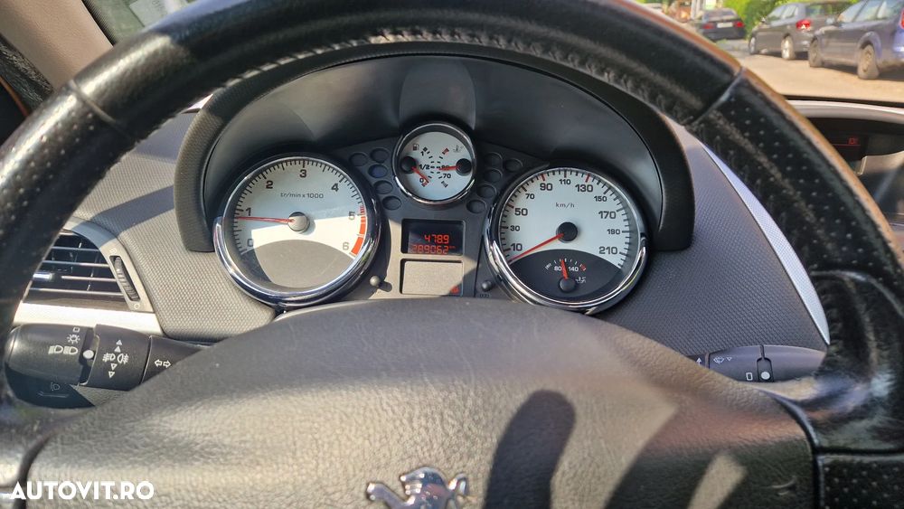 Peugeot 207 1.6HDI Sport - 8