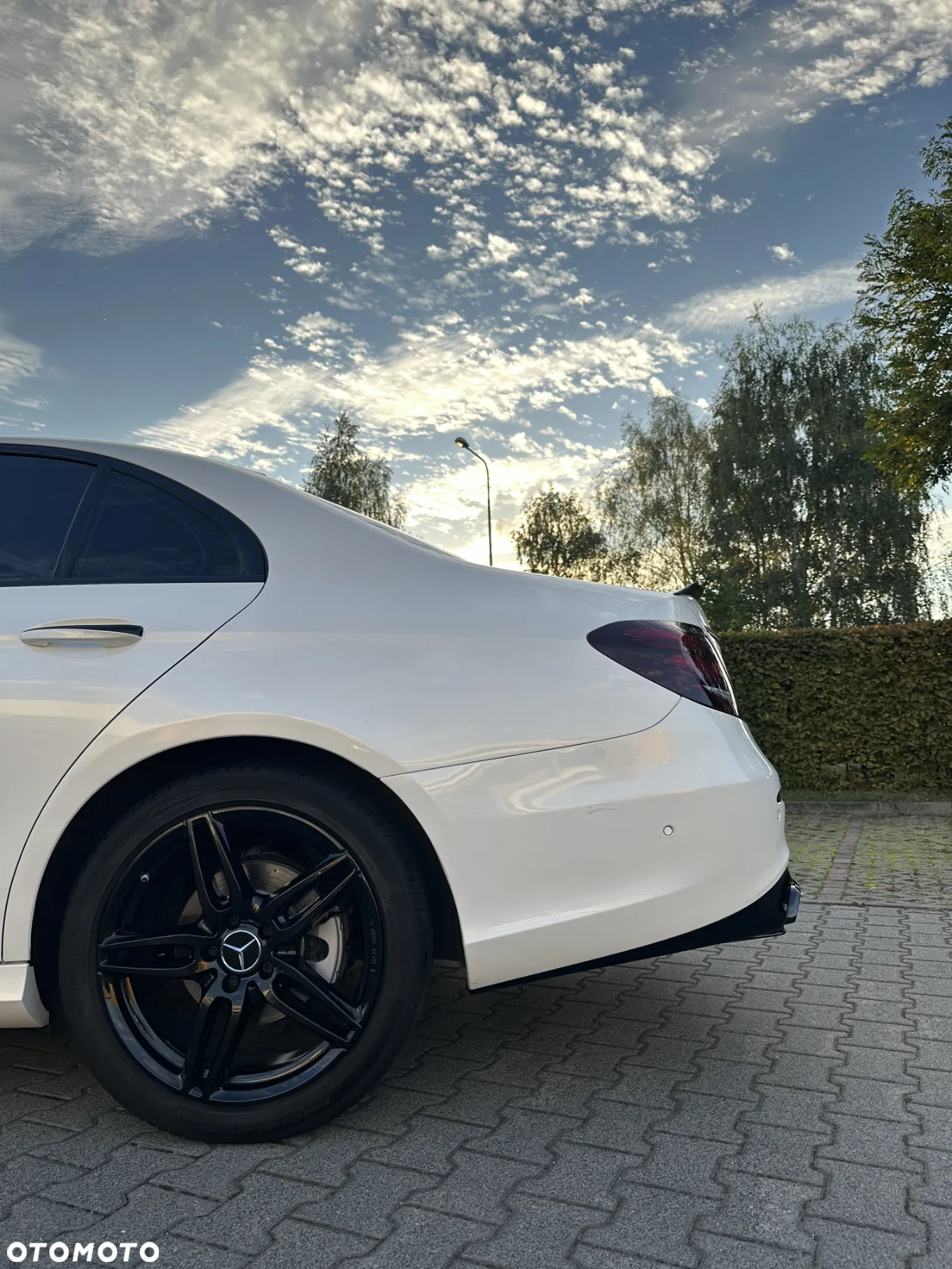 Mercedes-Benz Klasa E 300 9G-TRONIC - 12