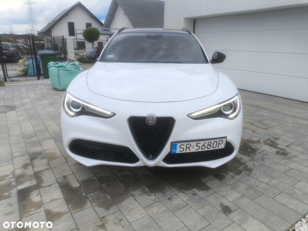 Alfa Romeo Stelvio 2.0 Turbo B-Tech Edition Q4 - 10