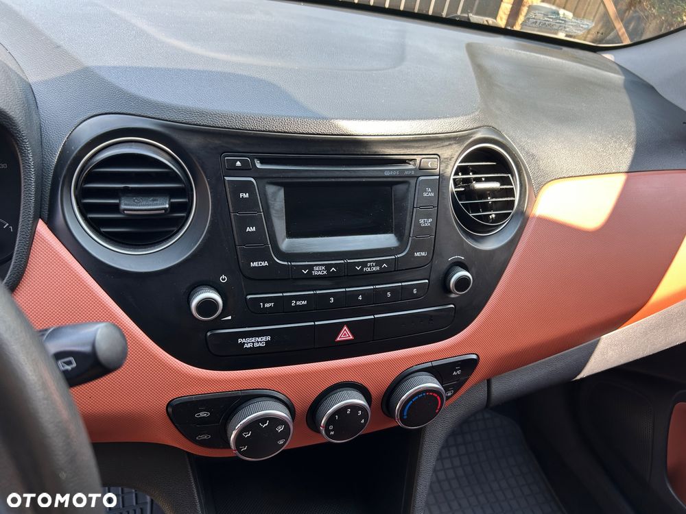 Hyundai i10 - 21