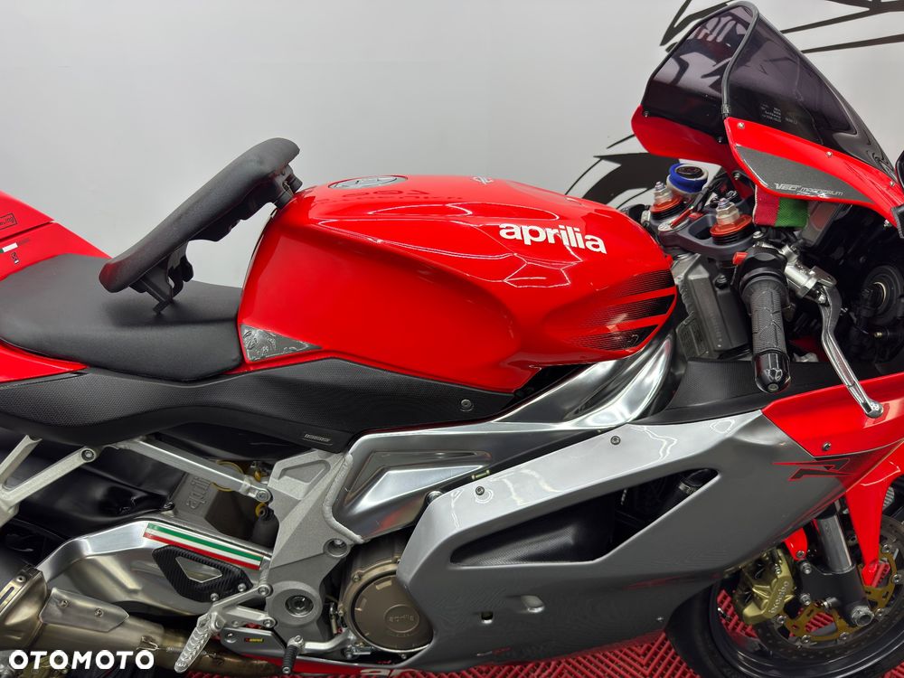 Aprilia RSV - 37