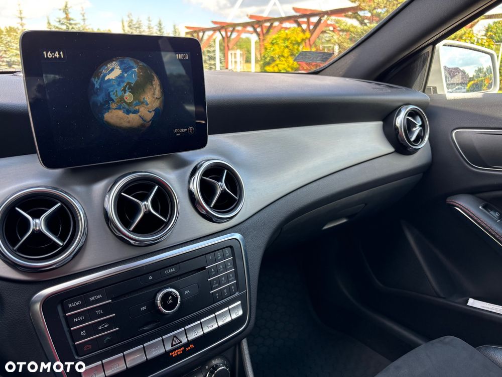 Mercedes-Benz GLA 250 4Matic 7G-DCT AMG Line - 37