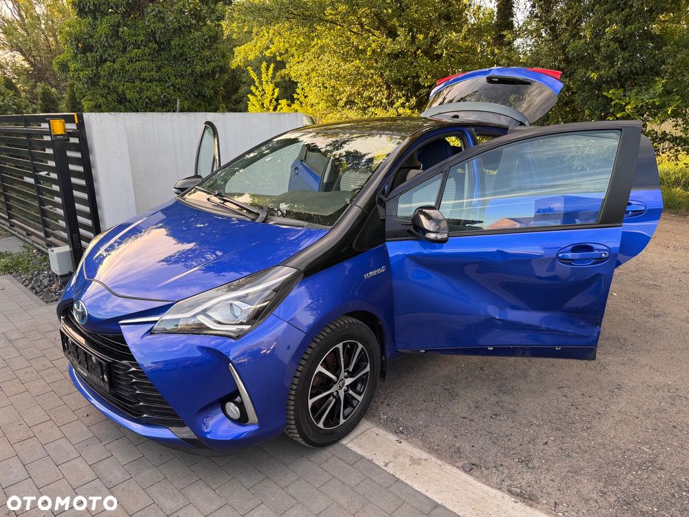 Toyota Yaris Hybrid 100 Premium - 19