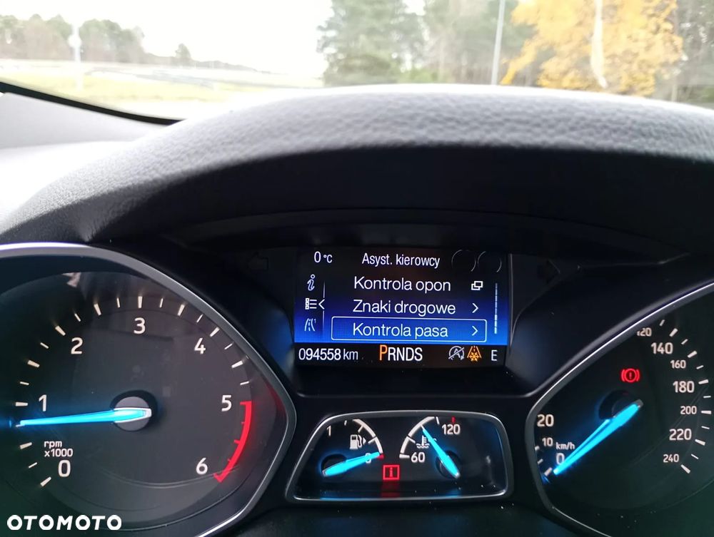 Ford Kuga 2.0 TDCi 4x4 Titanium - 36