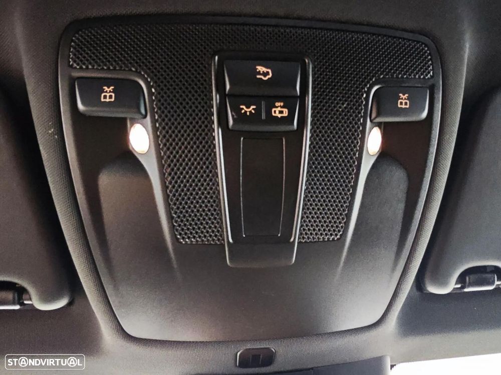 Mercedes-Benz CLA 180 7G-DCT AMG Line - 45