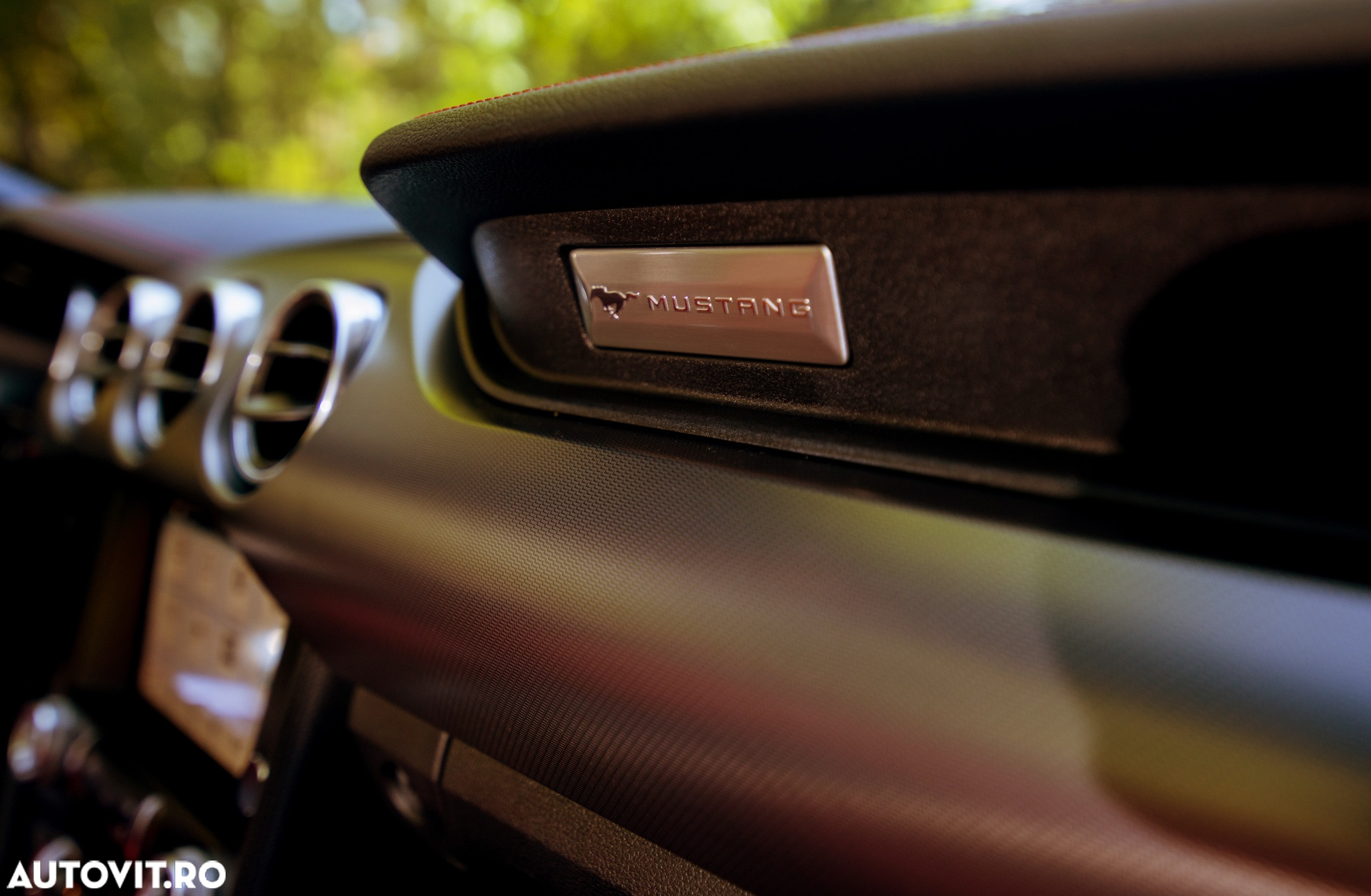 Ford Mustang Cabrio 2.3 Eco Boost - 12