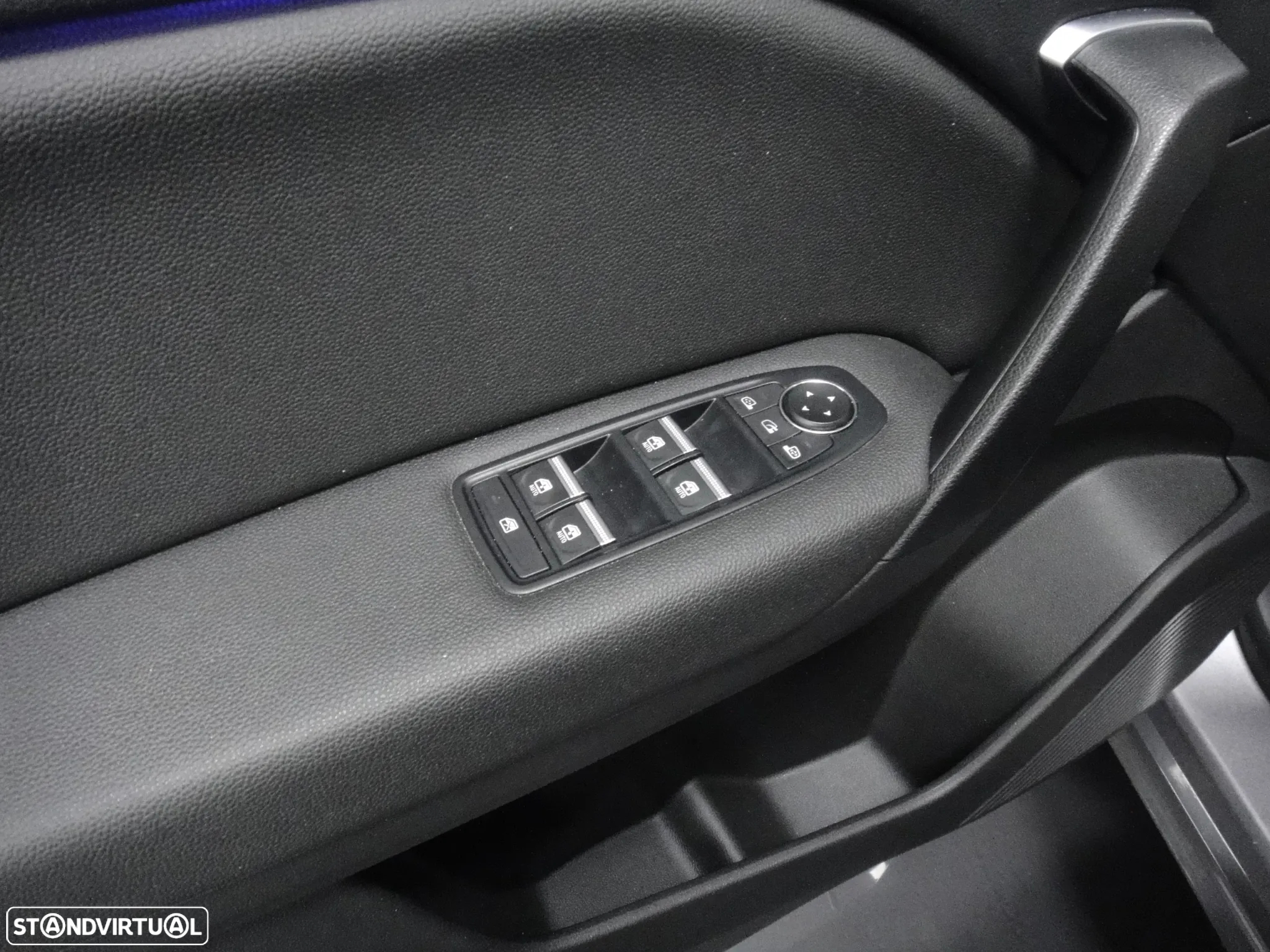 Renault Captur TCe 130 EDC GPF INTENS - 11