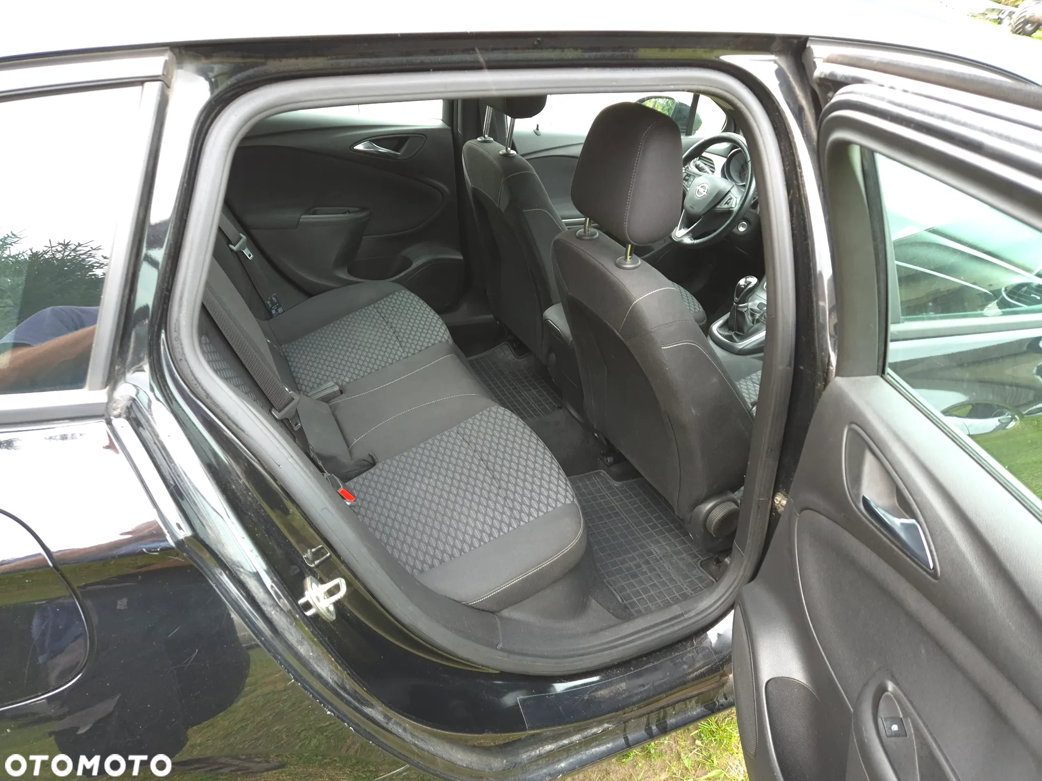 Opel Astra V 1.4 T Dynamic - 12