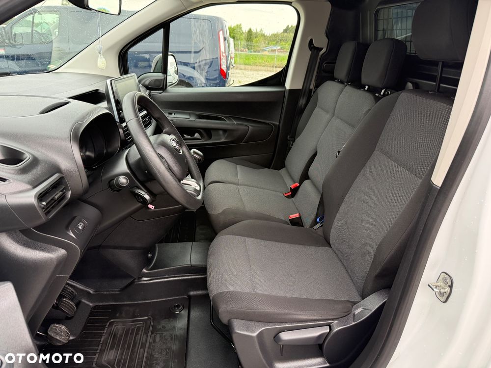 Toyota PROACE City/3 osobowa/klima/parktronik przód i tył/tempomat/czujnik zmierzchu i deszczu/ regał - 18