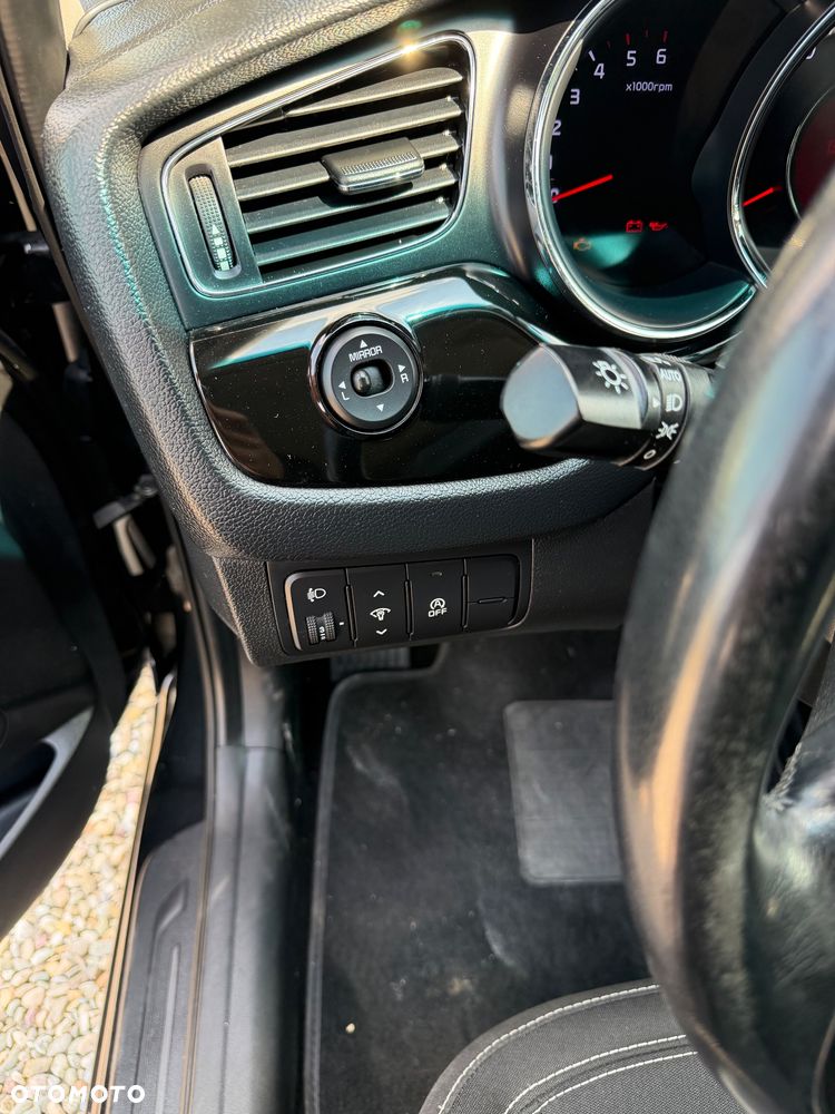 Kia Ceed - 16