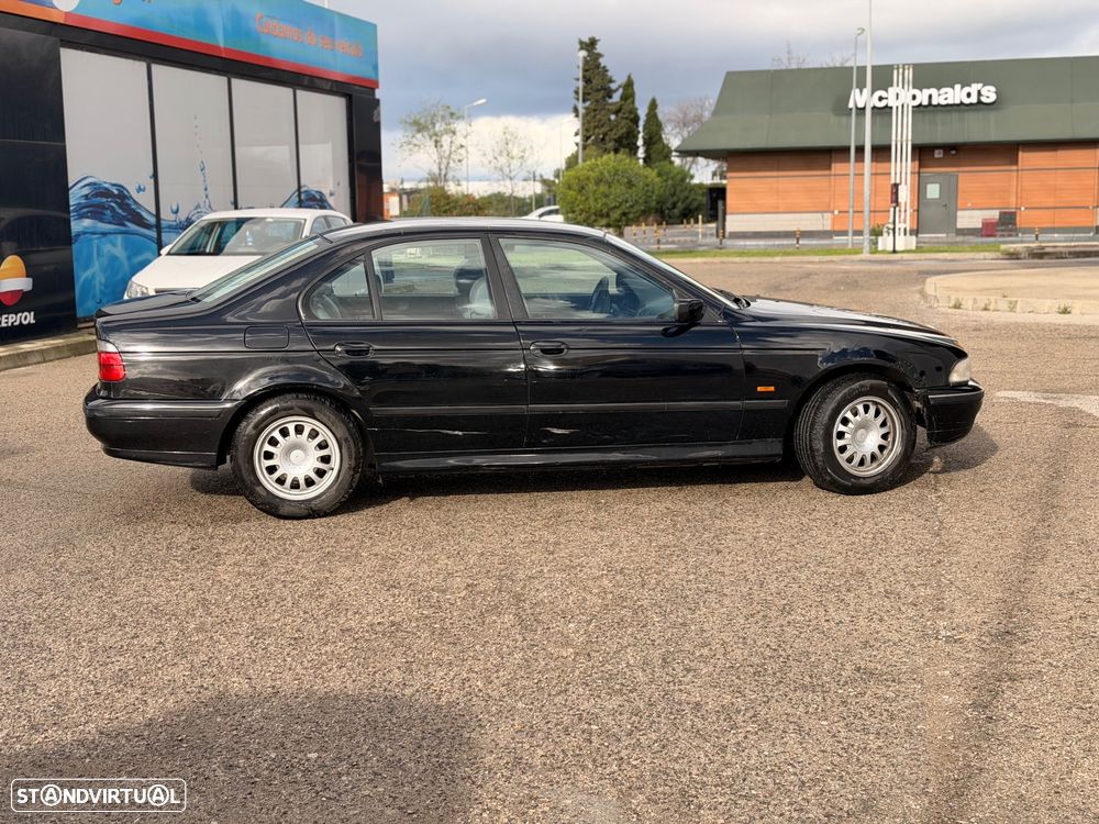 BMW 520 i - 8