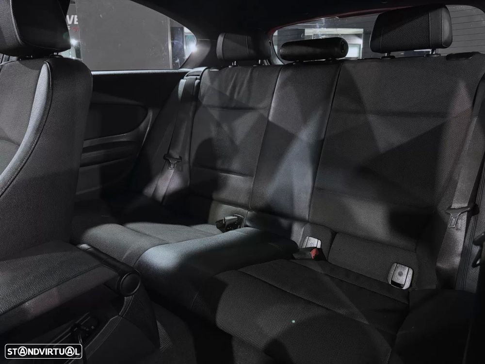 BMW 118 d Pack M - 9