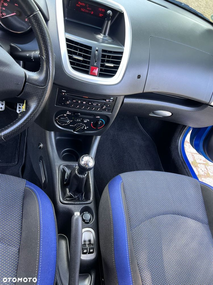 Peugeot 206 plus 75 - 18