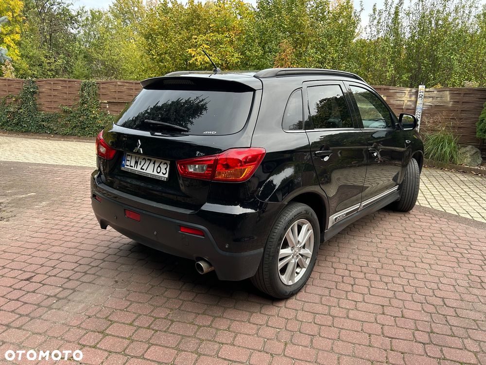 Mitsubishi ASX - 5