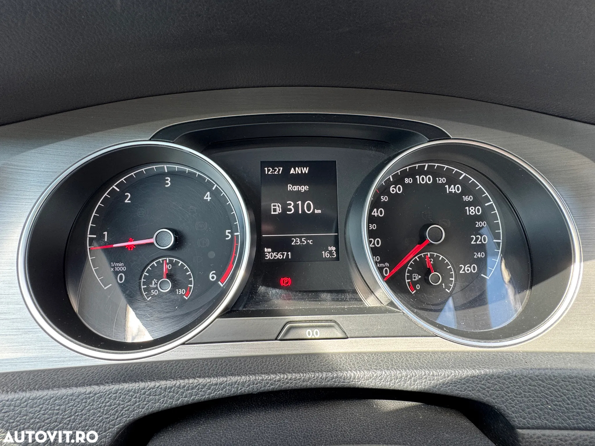 Volkswagen Golf 2.0 TDI DPF BMT Comfortline - 17