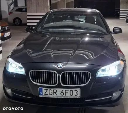 BMW Seria 5 525d xDrive - 23