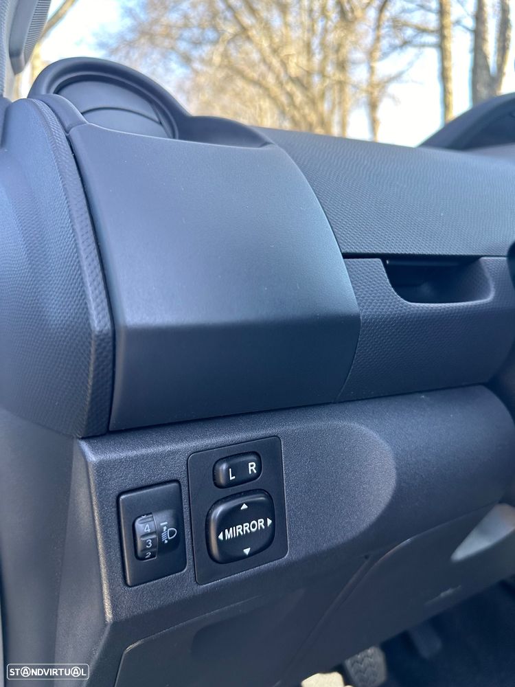 Toyota Yaris 1.0 VVT-i AC - 24