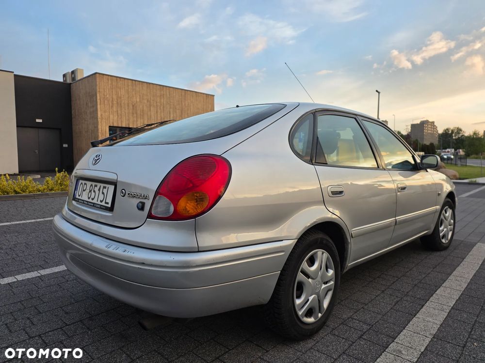 Toyota Corolla 1.4 - 5