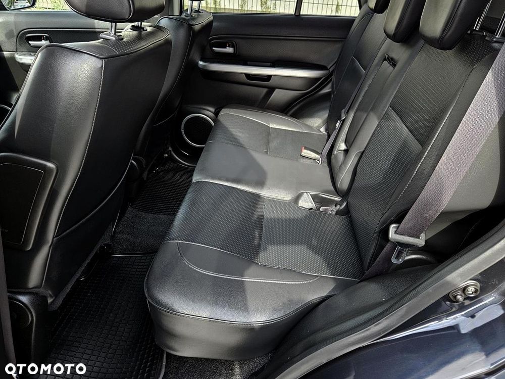 Suzuki Grand Vitara - 23
