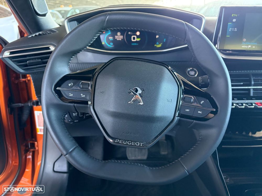 Peugeot e-2008 Allure - 5