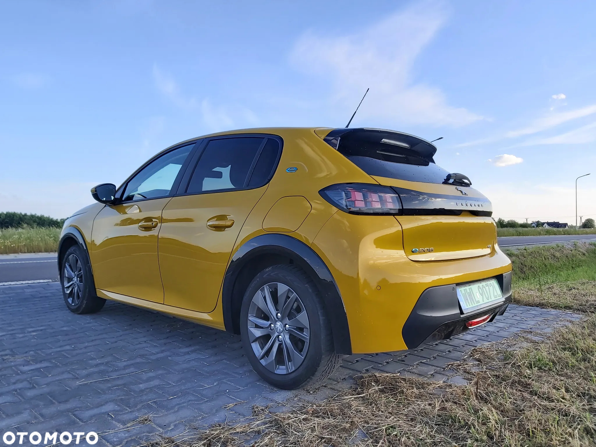 Peugeot 208 e-208 GT - 19