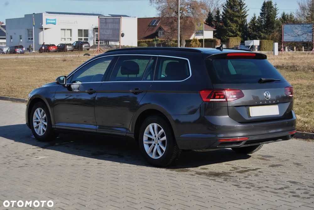 Volkswagen Passat Variant 1.5 TSI OPF DSG Comfortline - 4