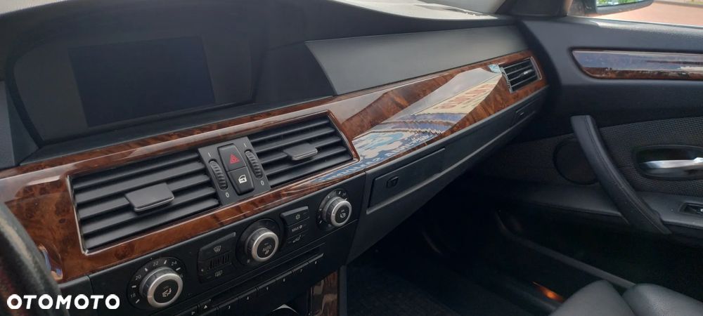 BMW Seria 5 520d - 7