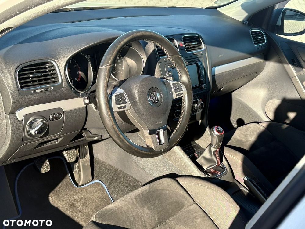 Volkswagen Golf - 9