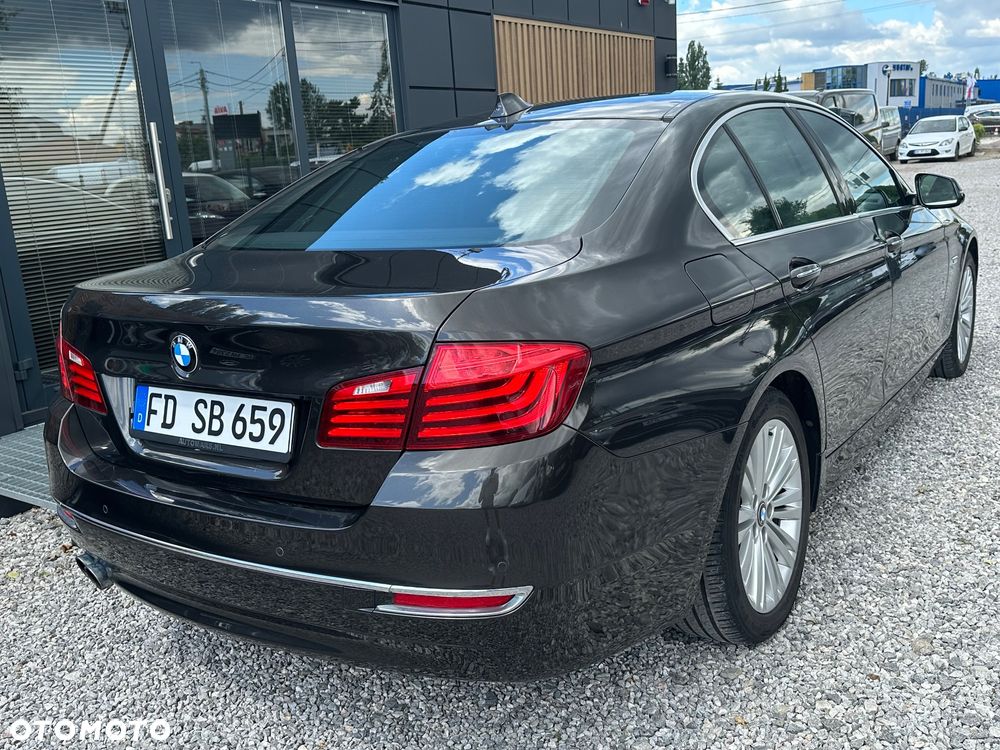 BMW Seria 5 520i Luxury Line - 35